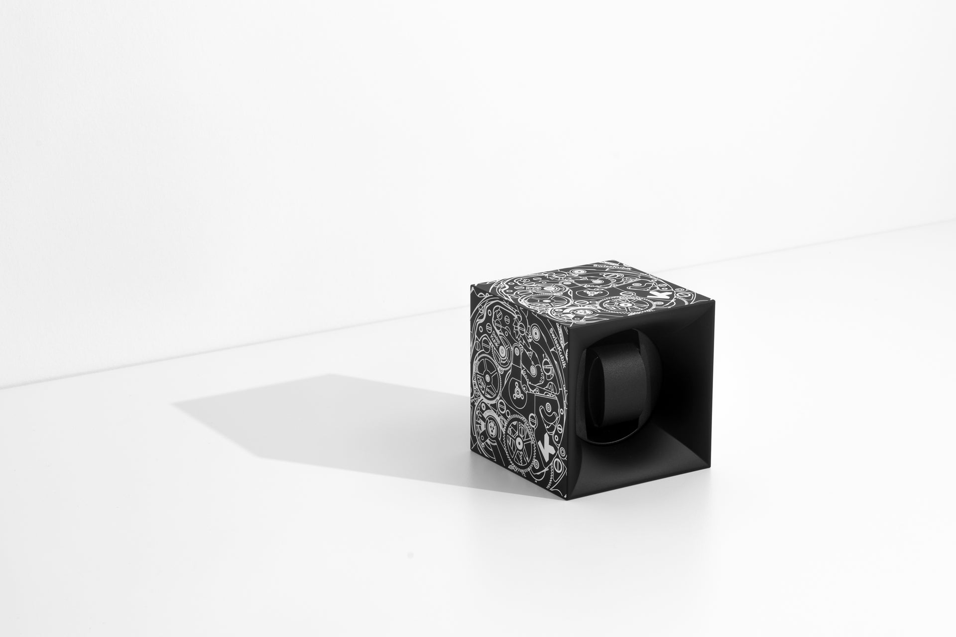 Startbox Noir Mouvement Blanc : écrin rotatif pour montre automatique design