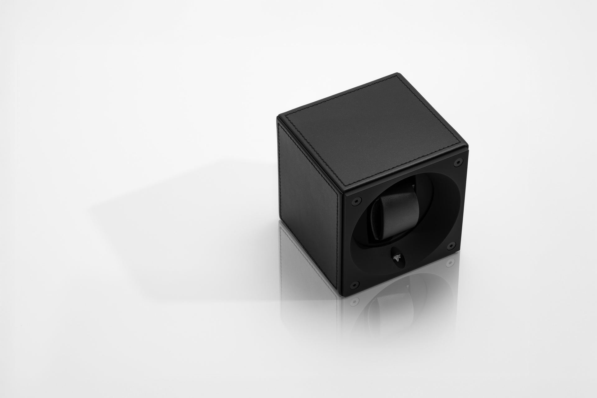 SwissKubik Masterbox Cuir : remontoir montre automatique noir
