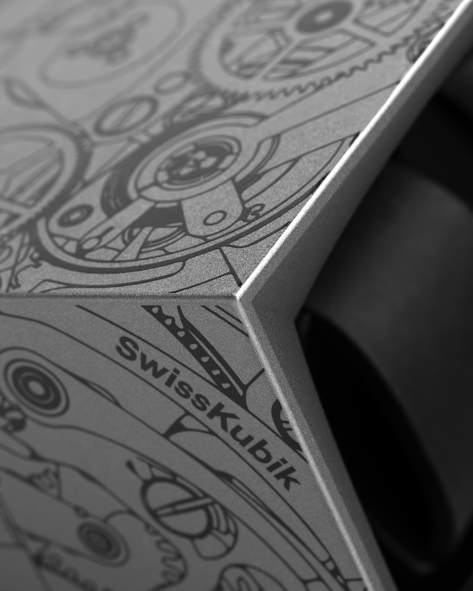 Remontoir une montre automatique noir