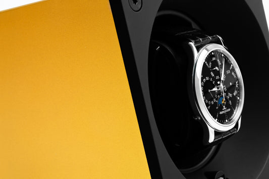 Cadeau luxe pour homme et femme : pourquoi offrir un remontoir à montre automatique SwissKubik ?