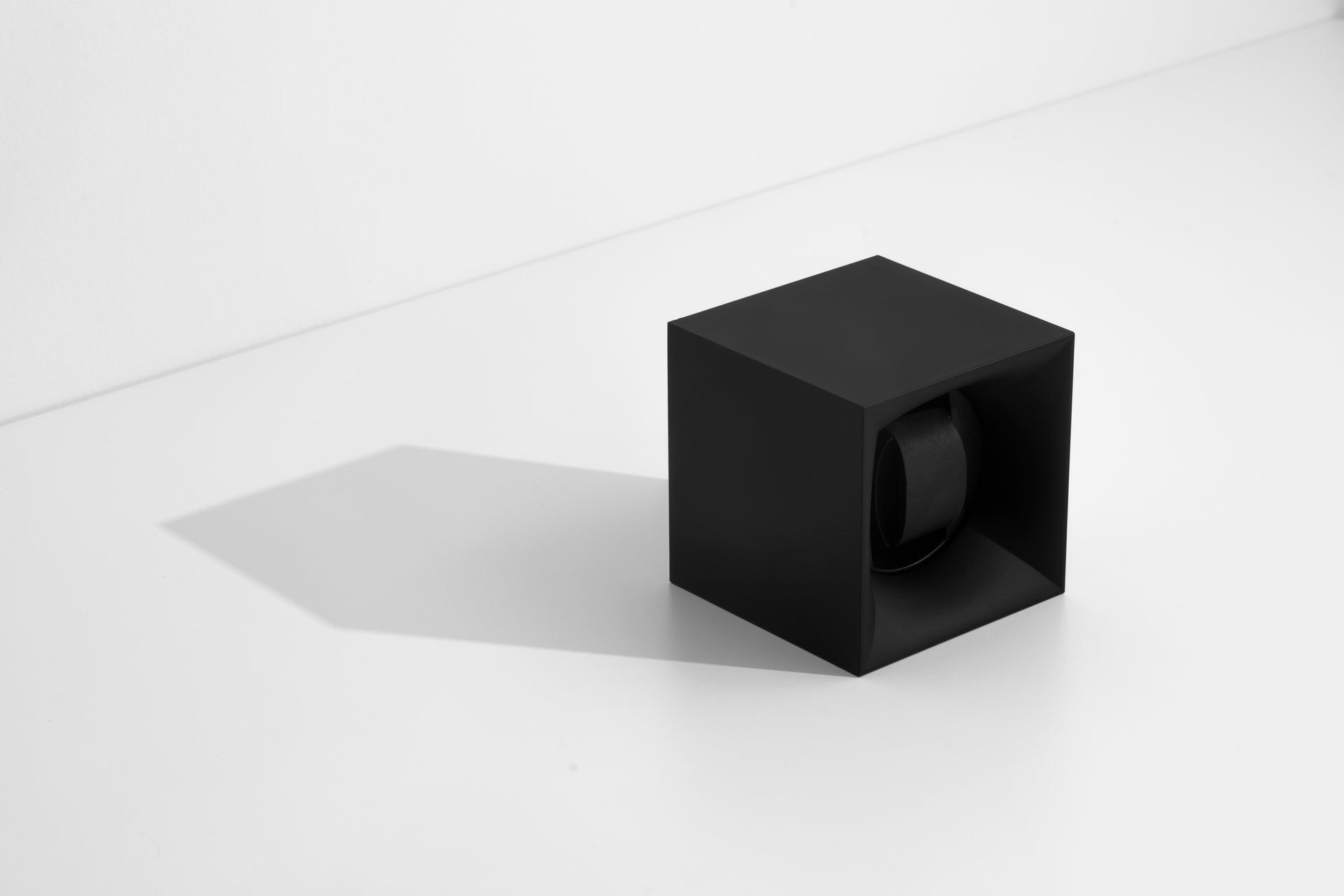 Startbox Noir : écrin rotatif pour montre automatique design